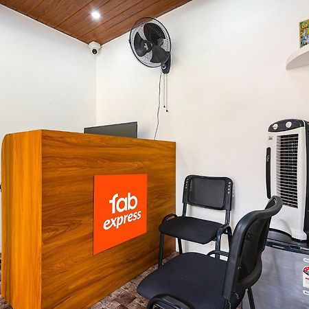 Hotel Fabexpress Pednekar Plaza Baga Exterior foto